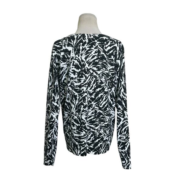 Good Clothes black white print long sleeves button cardigan size XL - Picture 8 of 9
